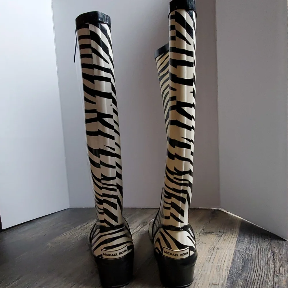 Michael Kors zebra rain women wedges boots size 6